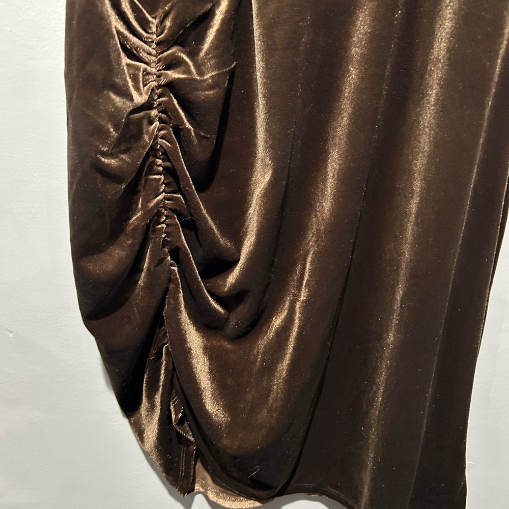 Elegant Brown Velvet Dress by The Drop NWT - Picture 5 of 6